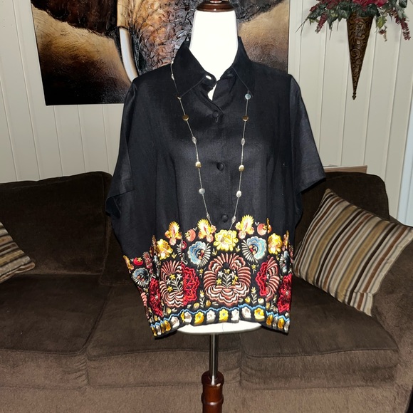 Andrea Javine • Medium • Black • Blouse Embroideries • Multi-Colors Flowers - Picture 3 of 16